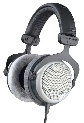 beyerdynamic-dt-880-pro-over-ear-studiokopfhoerer-in-schwarz-halboffene-bauweise